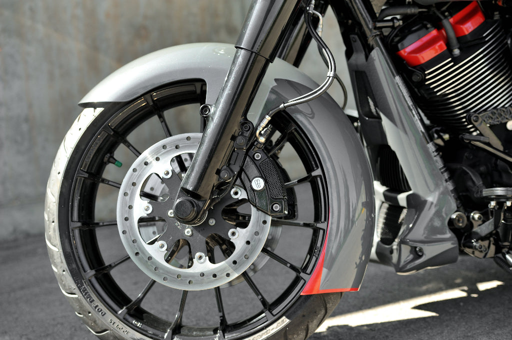 19" Wrapper front fender and a custom radiator cover on a Harley Davidson Street Glide