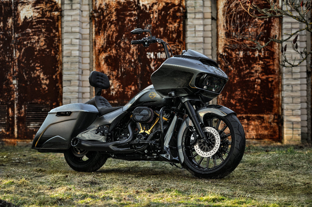 Side Perspective picture of harley davidson road glide 2017 with custom body kit.