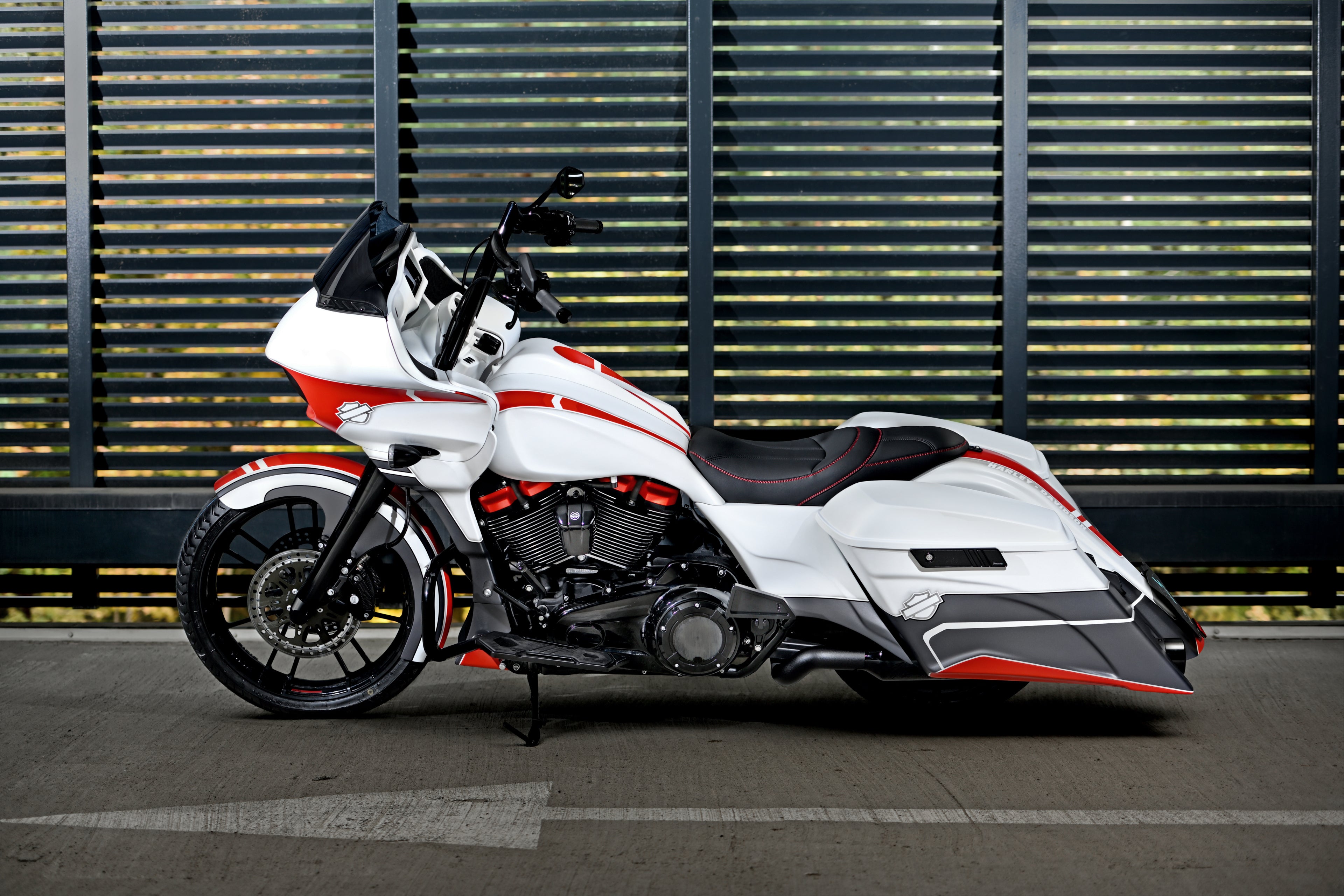 Morocco style tank shroud and side cover set for Harley Davidson Touring (Street Glide, Road Glide, Road King) 2014-2023 models white side 2