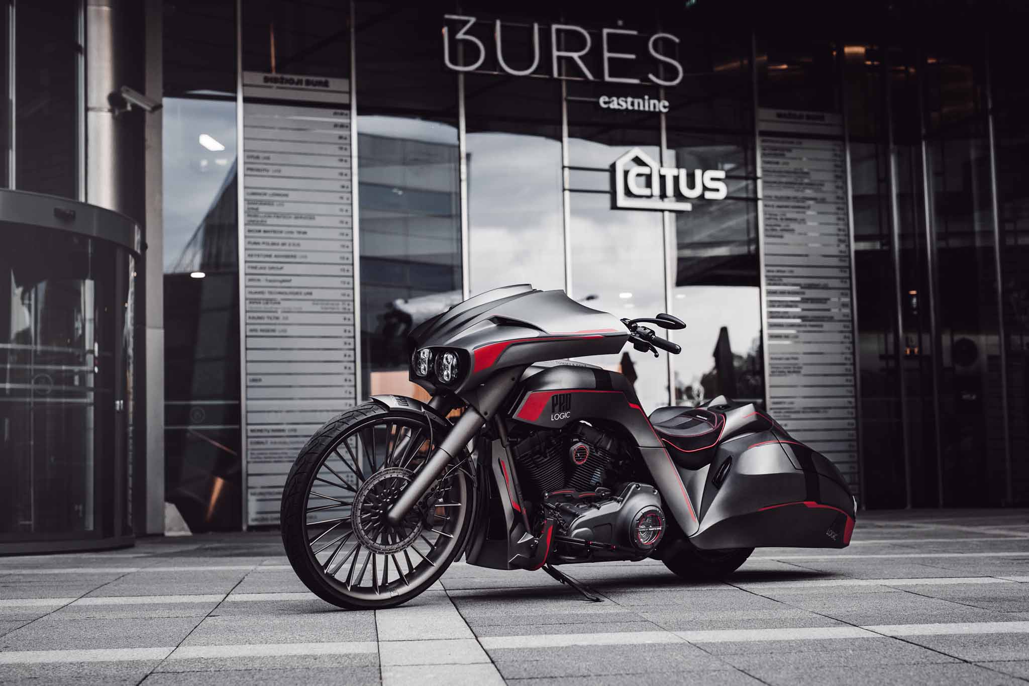 Perspective shot harley davidson pro logic future bagger