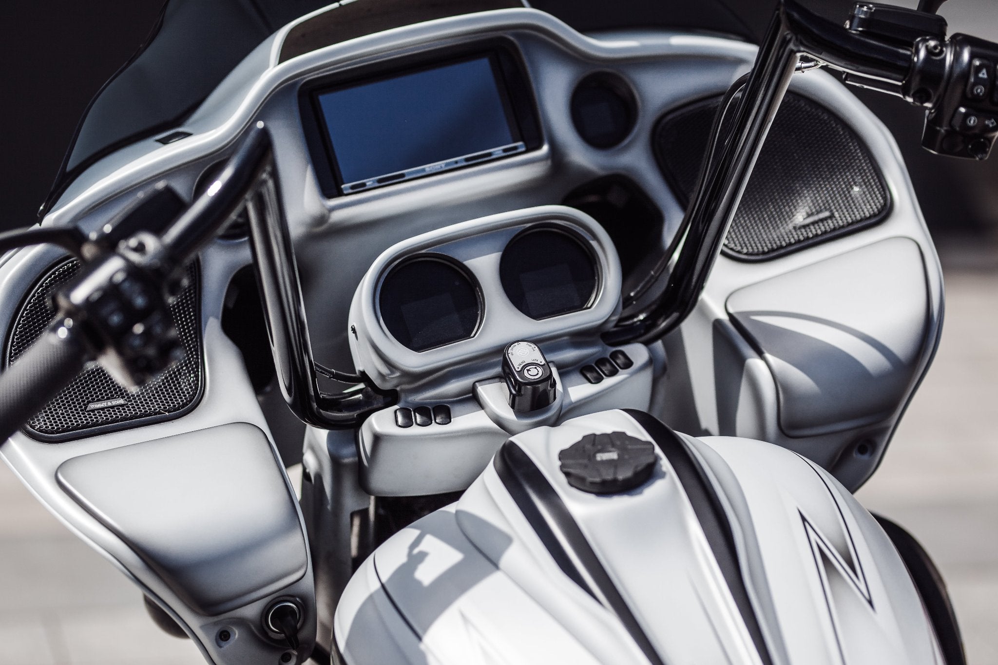 12" Ape Hanger Handlebar and Digital Dakota dash installed in a 2017 Harley Davidson Road Glide.
