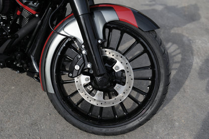 21" Wrapper front fender for Harley Davidson Touring models close up