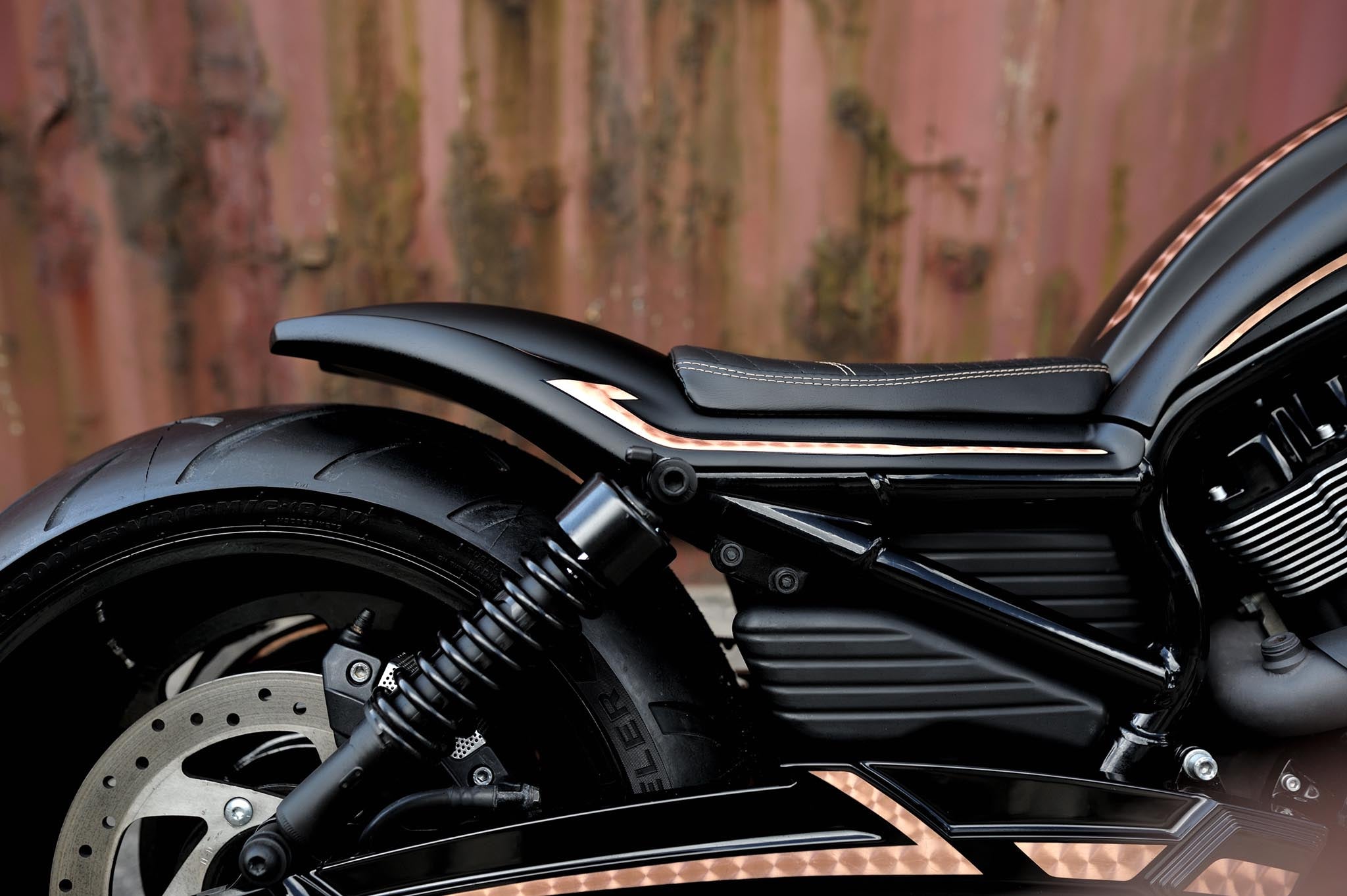 Custom short rear fender on a Harley Davidson V-Rod Night Rod