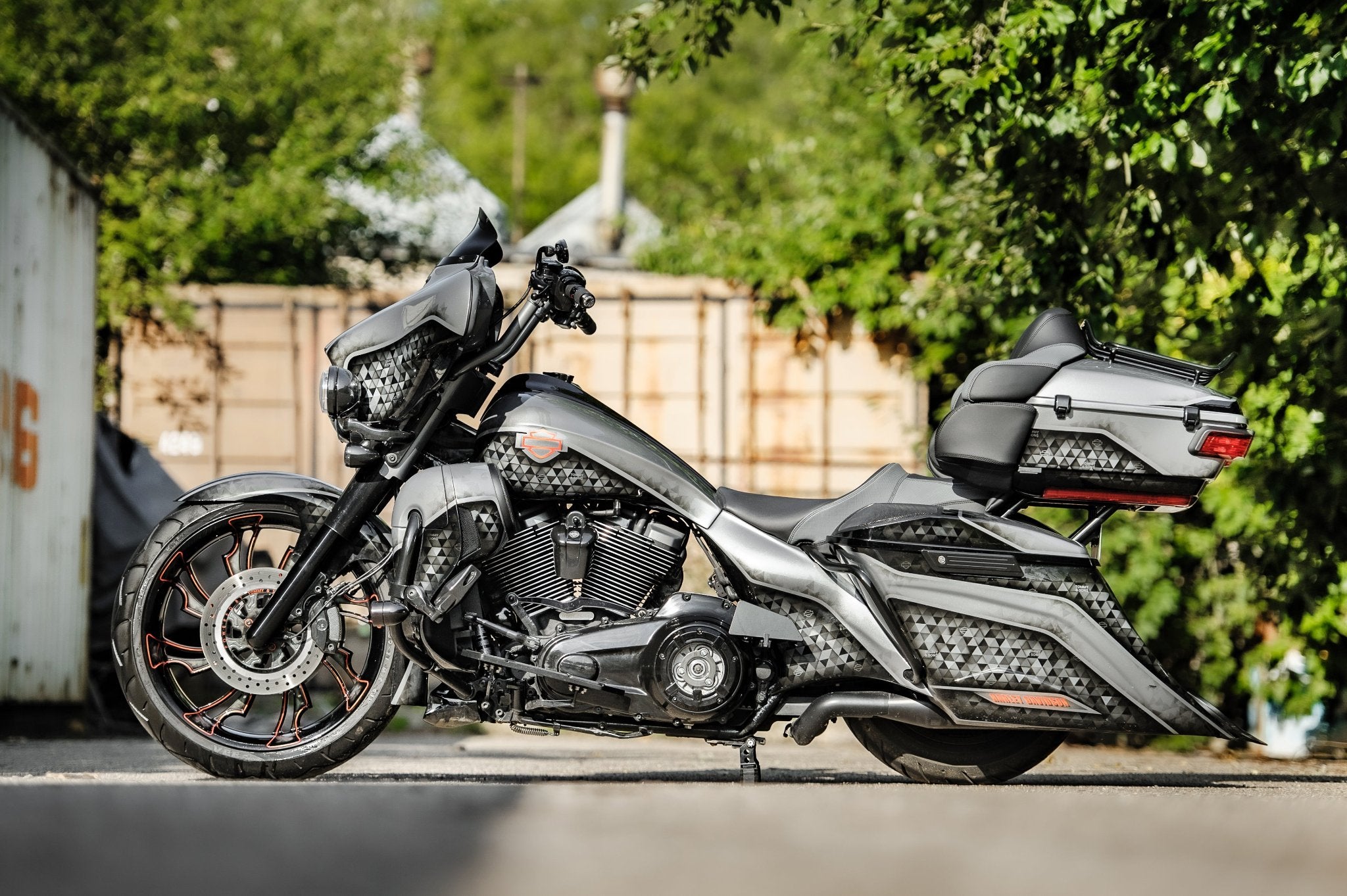 Custom Harley Davidson Street Glide pictured from the left side. Mounted with a custom body kit from Tommy&Sons.