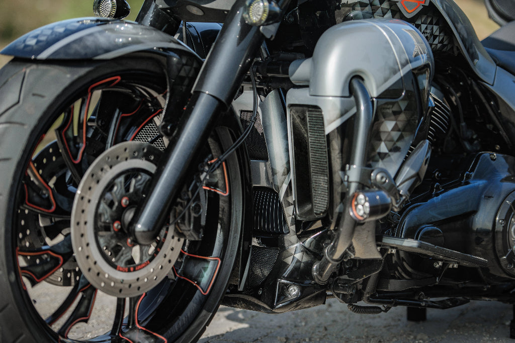 Custom radiator cover with running lights for Harley Davidson Touring models