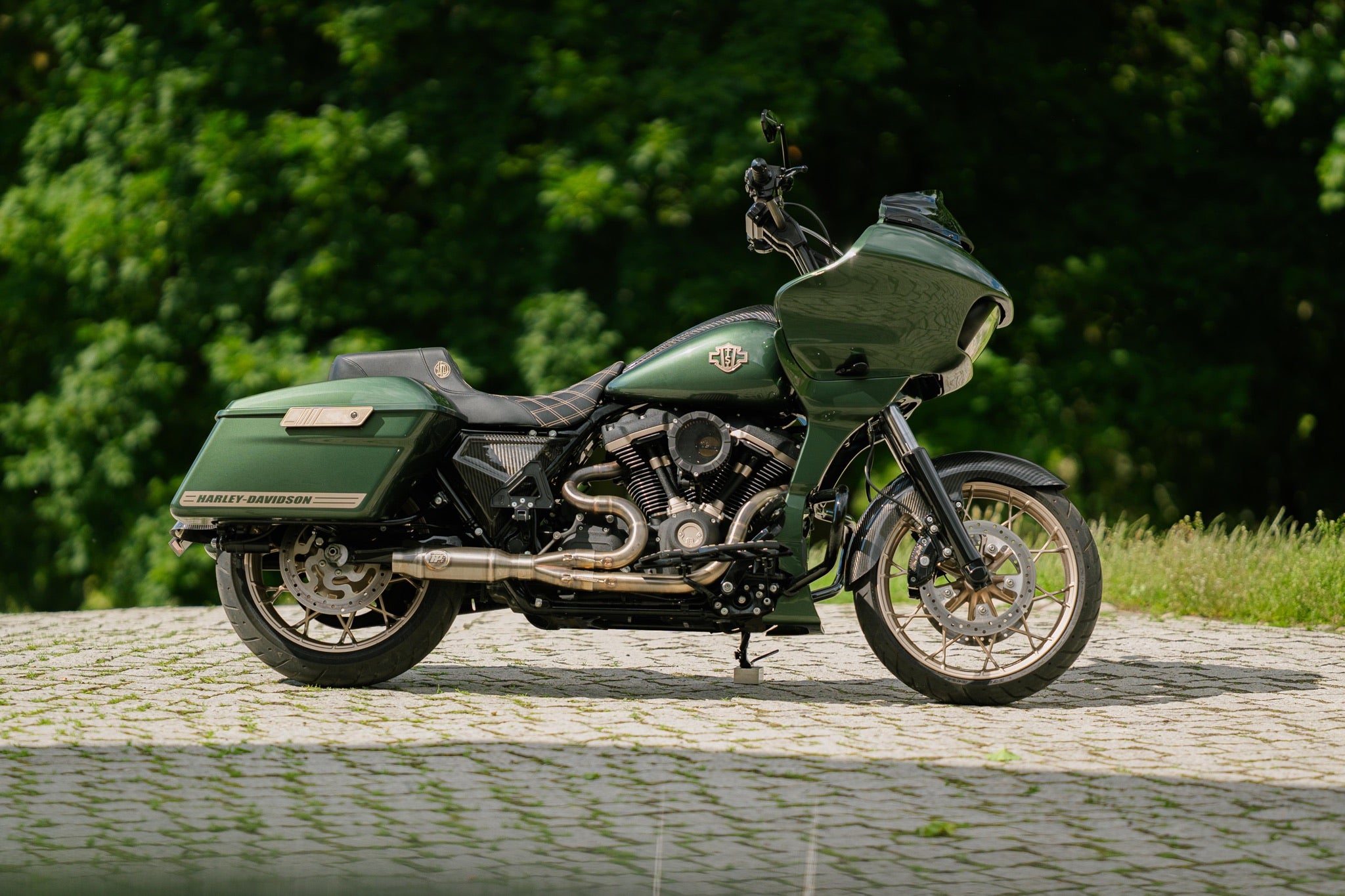 FXR Style carbon fiber side covers on a Road Glide 2021