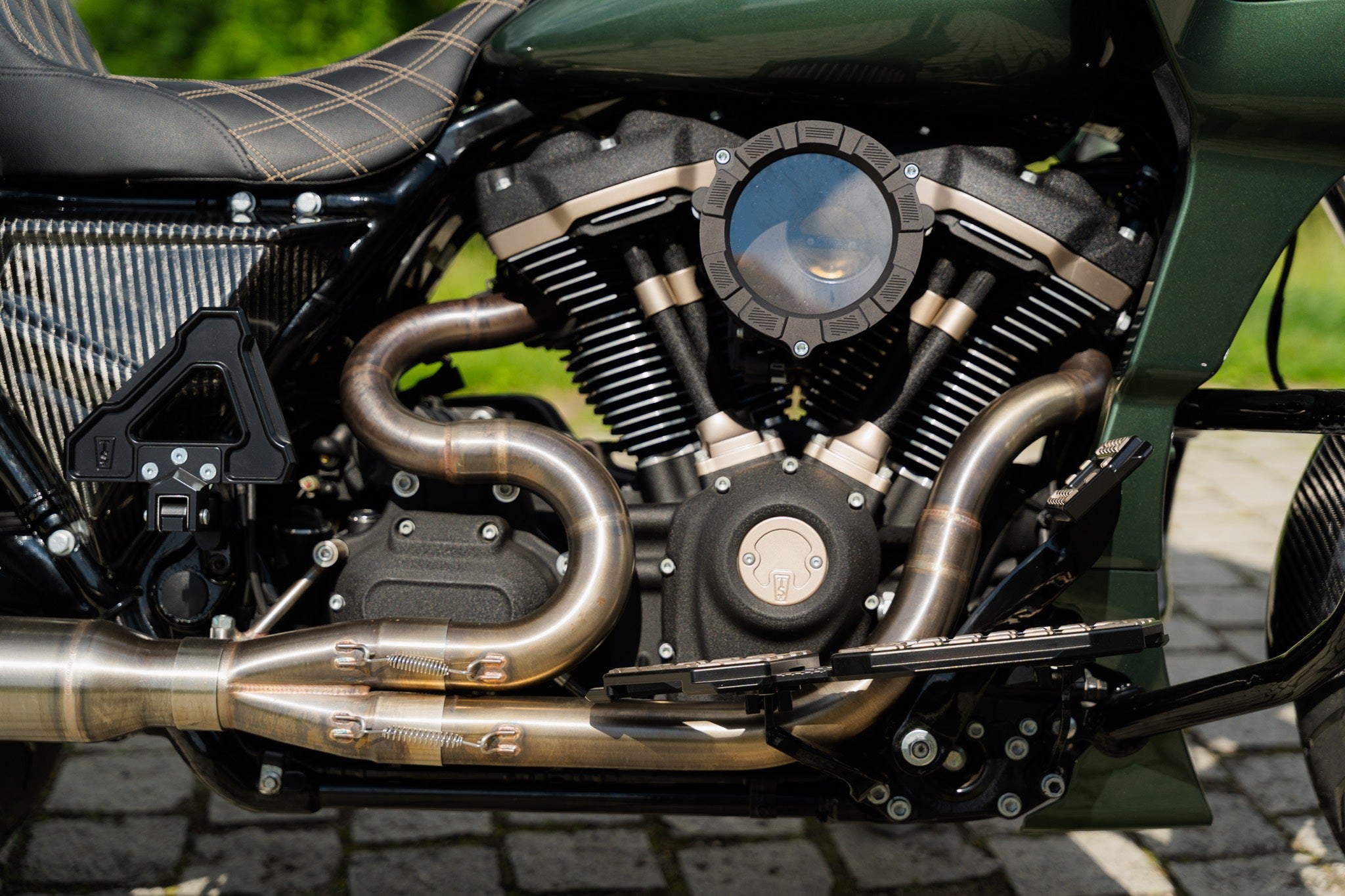 Harley Davidson 114" Engine with custom accessories