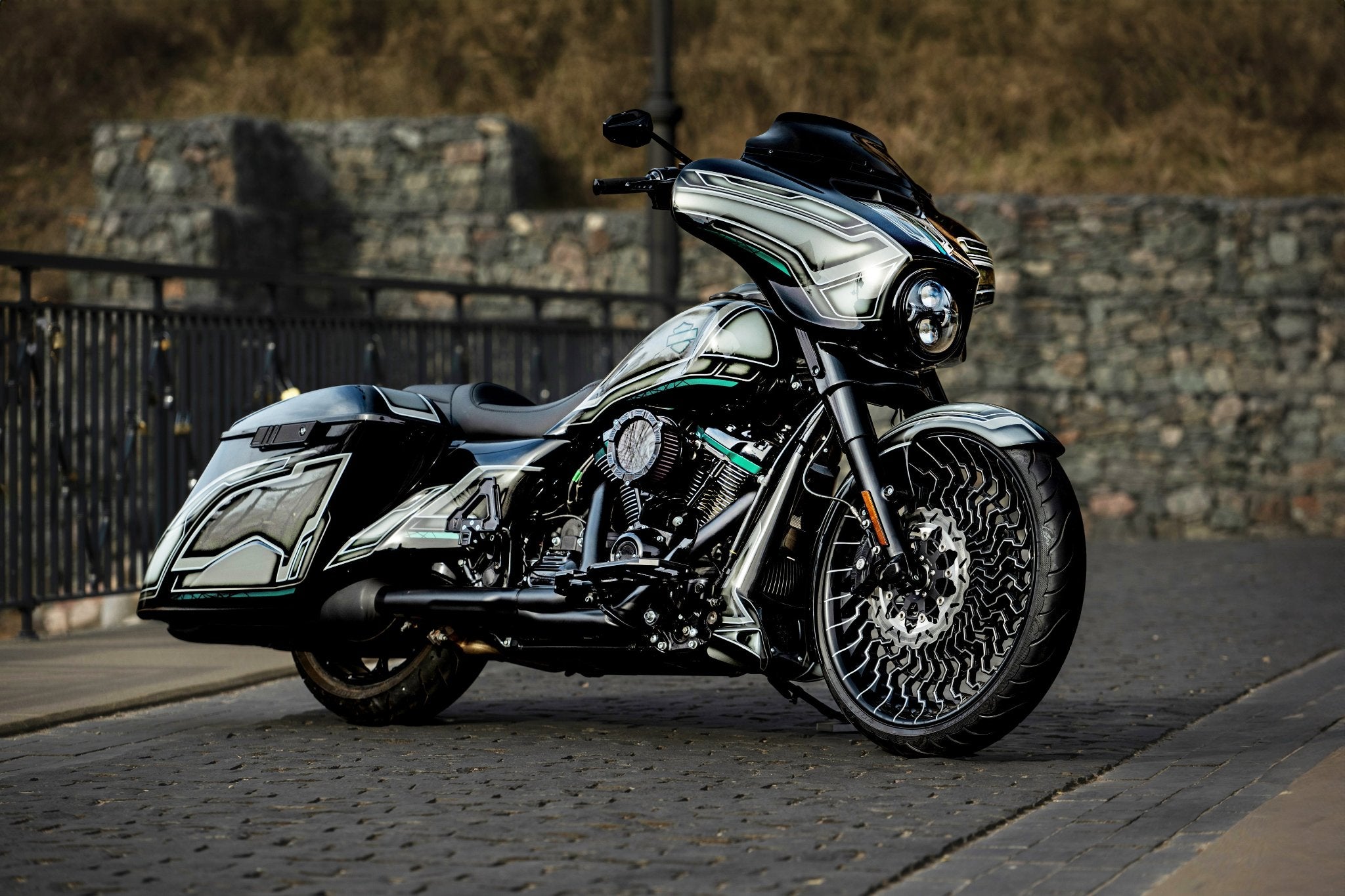 Harley Davidson Street Glide FLHXS bagger by Tommy&Sons perspective view