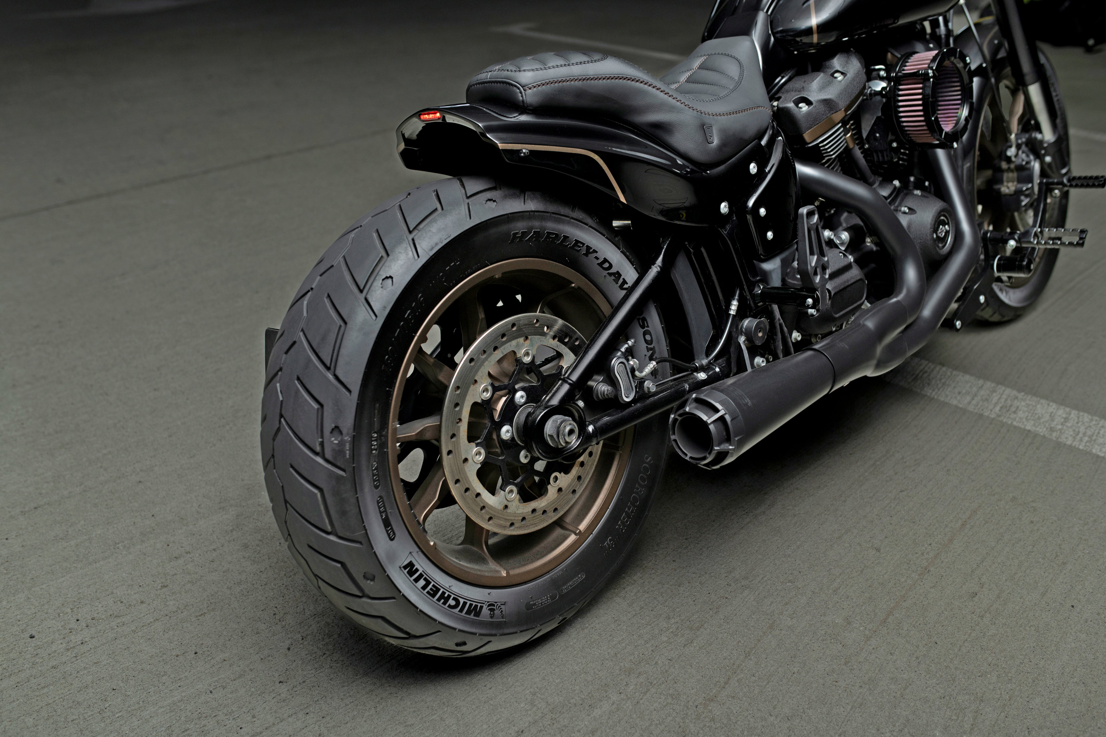 Short rear fender for Harley Davidson Fat Bob, Heritage, Low Rider, perspective
