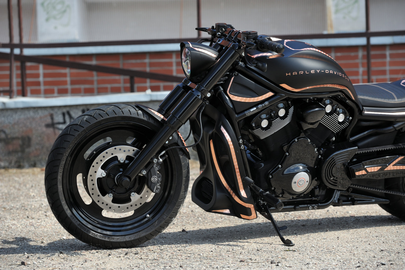 Photon series Harley Davidson V-Rod radiator cover – Tommy&Sons